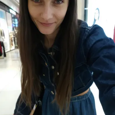 Юлиана, 32